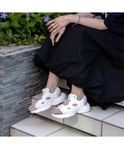 Reebok サンダル インスタポンプフューリー / INSTAPUMP FURY