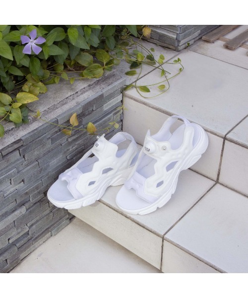 ⭐️極美品⭐️Reebok インスタ　ポンプフューリー　サンダル　26cm インスタポンプフューリー サンダル ジップ / INSTAPUMP FURY