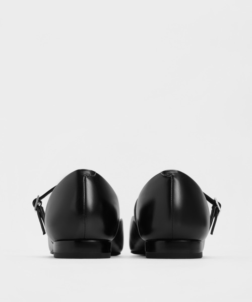 CHARLES ＆ KEITH（チャールズ&キース） パンプス ポインテッドトゥ