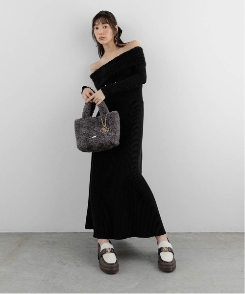 RANDA（ランダ） ワンピース シャギーカラーオフショルダーニット