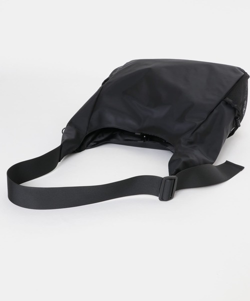 URBAN RESEARCH（アーバンリサーチ） ショルダーバッグ 「撥水」C.L.F