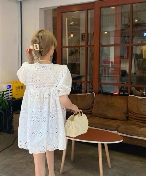 【3色】☆レース☆ ワンピース 半袖 パフスリーブ ひざ丈 ネックビジュー 花柄刺繍パフスリーブ半袖 ショートフレア
