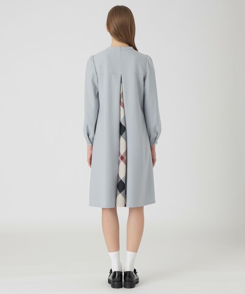 BLUE LABEL CRESTBRIDGE（ブルーレーベルクレストブリッジ