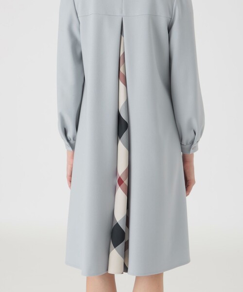 BLUE LABEL CRESTBRIDGE（ブルーレーベルクレストブリッジ