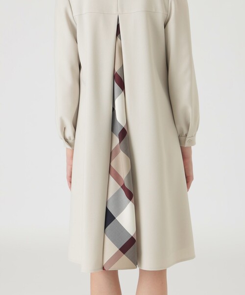 BLUE LABEL CRESTBRIDGE（ブルーレーベルクレストブリッジ