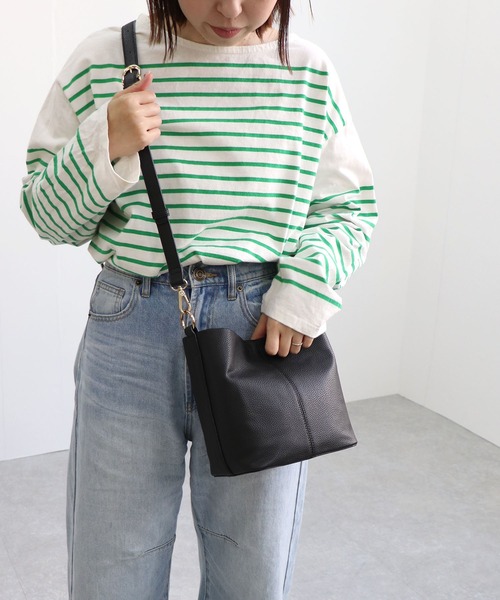 ｚ*ｉ様 ［美品］ブラックハンドバッグ 編み込みハンドル MIAN ショルダーバッグ バッグ 編み込みハンドル2wayショルダー