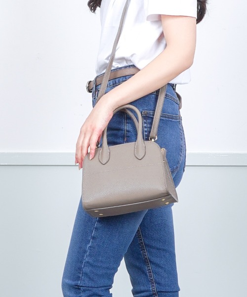 CHRISTIAN VILLA ショルダーバッグ バッグ 「CHRISTIAN VILLA