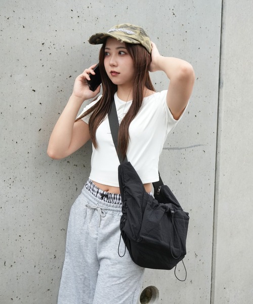 PORTER 黒 ナイロン バッグ　ショルダーバッグ　ハンドバッグ PORTER ポーター ロゴ ショルダーバッグ ナイロン素材