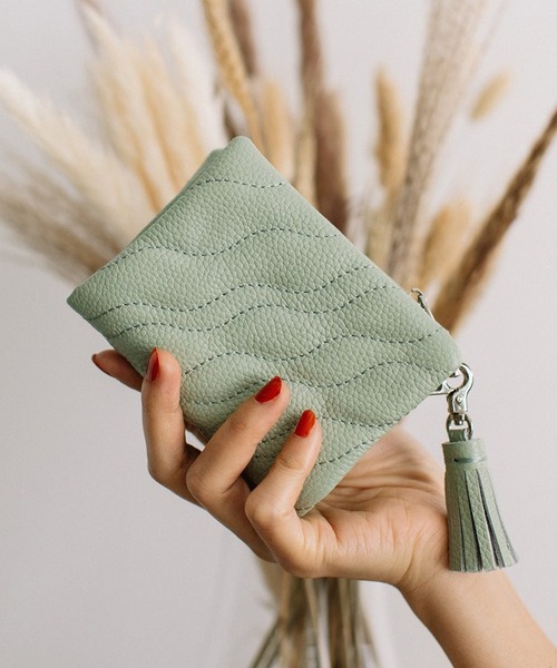 Beau're（ヴュレ） 財布 「BEAURE」カウレザー タッセル付 ウェーブ