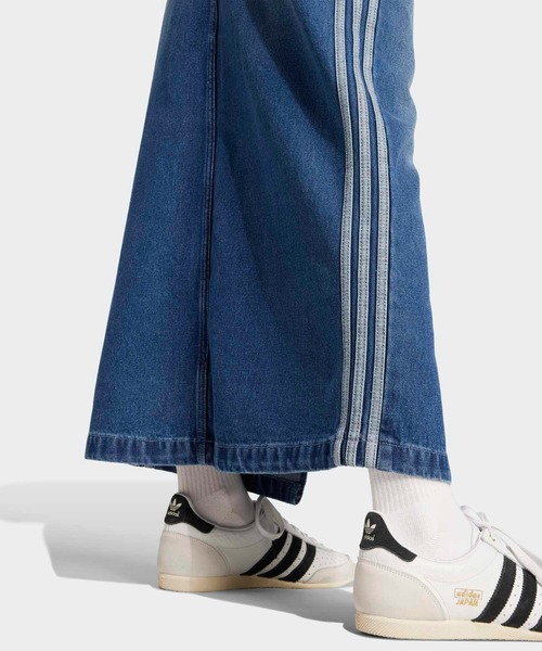 adidas デニムスカート アディカラー・スリーストライプス