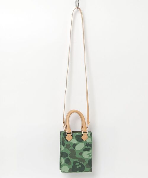 A BATHING APE（アベイシングエイプ） ハンドバッグ CAMO MINI BAG