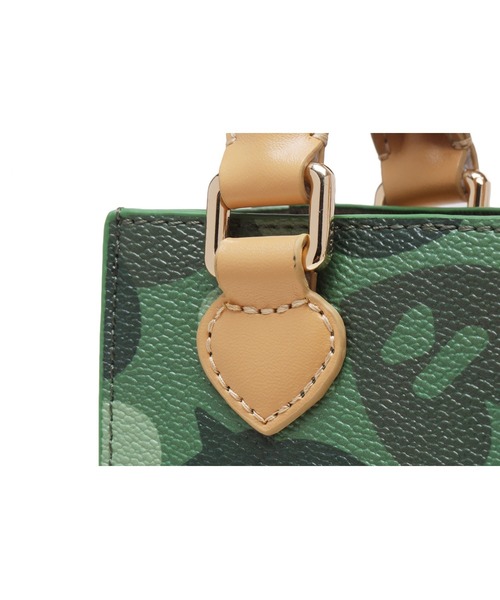 A BATHING APE（アベイシングエイプ） ハンドバッグ CAMO MINI BAG