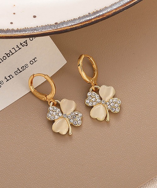 LA VORAGINE（ラ ヴォラジネ） ピアス クローバーピアス レディース