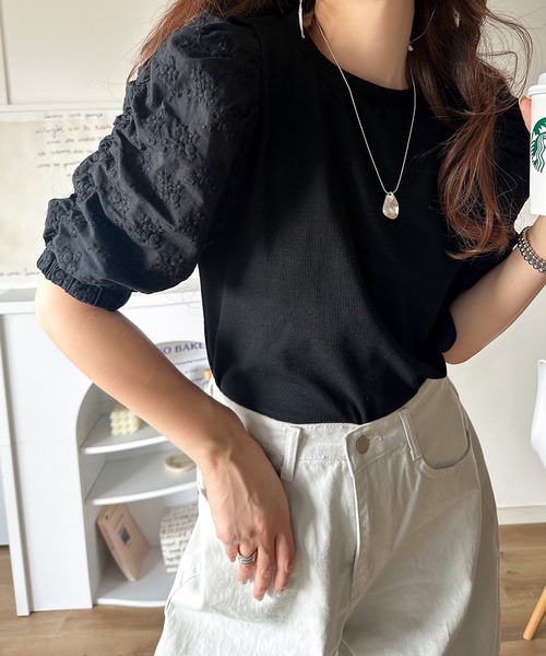 classicalelf（クラシカルエルフ） tシャツ 一枚で魅せる花柄スリーブ