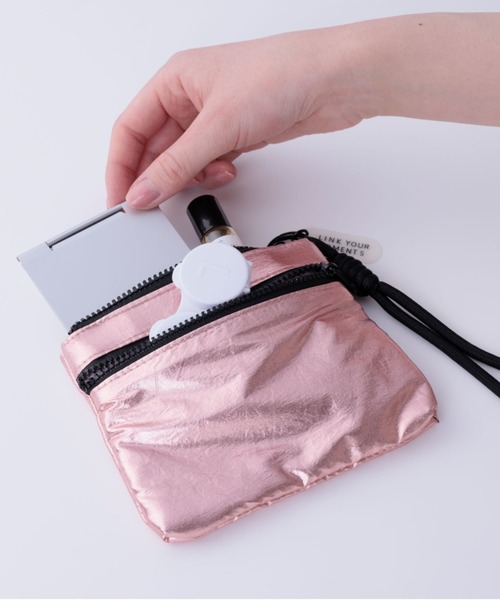 【Acne Studios】メタリック ハンドポーチ 三越伊勢丹 | Acne Studios/アクネ ストゥディオズ_Women通販