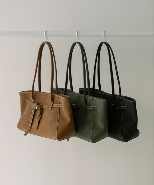 on：nue（オンニュ） ショルダーバッグ バッグ 「on:nue」ベルテッド
