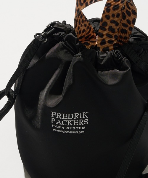 「FREDRIK PACKERS」 2WAYバッグ FREE ブラック レディース_画像3