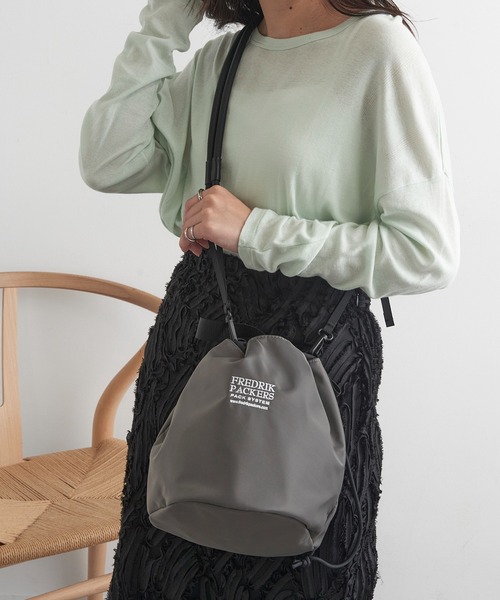 「FREDRIK PACKERS」 2WAYバッグ FREE ブラック レディース_画像5