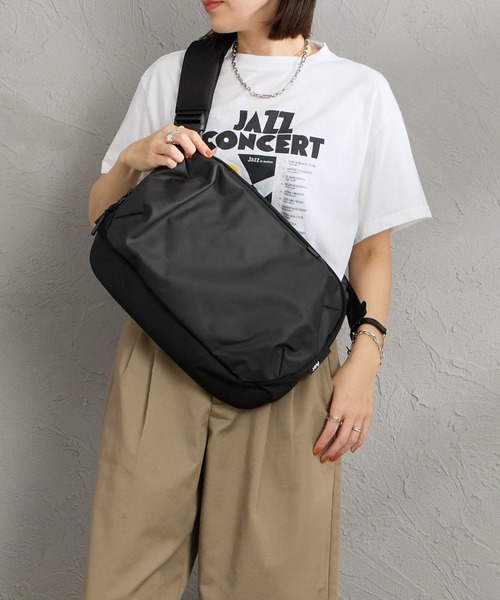 Aer（エアー） ショルダーバッグ TECH SLING 3 ショルダーバッグ