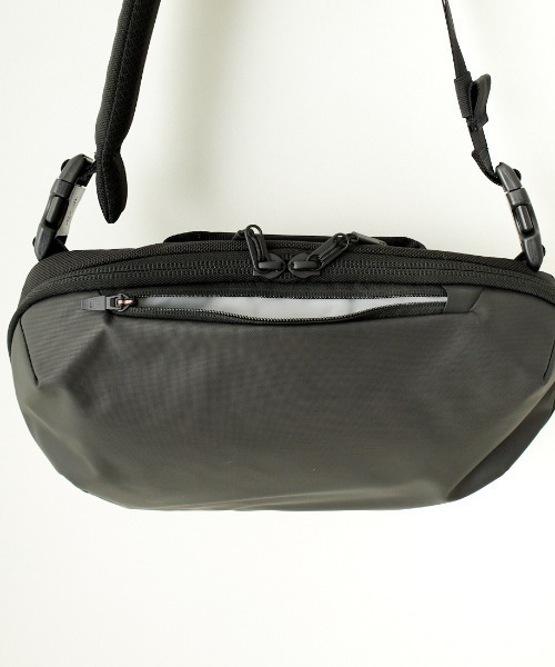 Aer（エアー） ショルダーバッグ TECH SLING 3 ショルダーバッグ