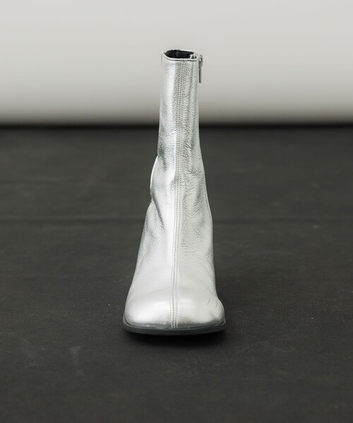 UNITED TOKYO（ユナイテッドトウキョウ） ブーツ ラウンドトゥレザー