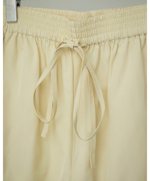 Nylon Rough Pants アンヌーク
アイボリー ワイドパンツ セール】Nylon Rough Pants（その他パンツ）｜anuke（アンヌーク