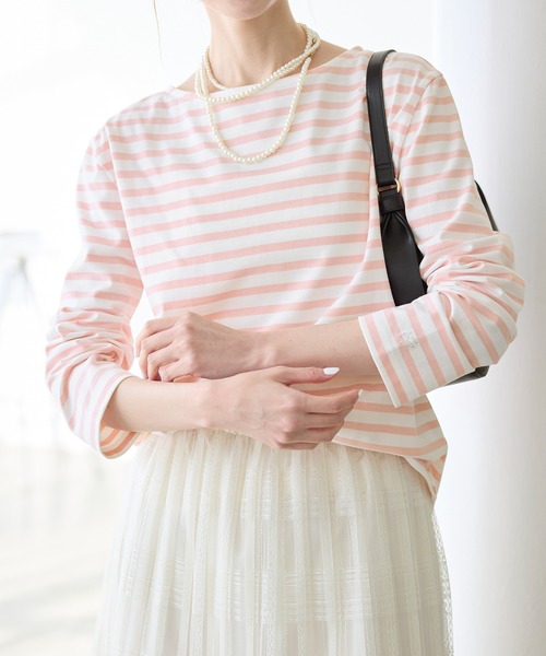 新品　刺繍トップス　イタリア製　サイズ40 2310800a.jpg