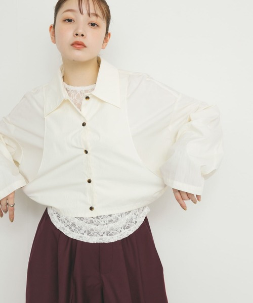 KBF ブラウス シャツ バックギャザークロップドシャツ