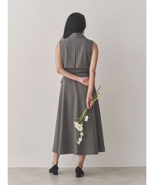 「TONAL」 ノースリーブワンピース MEDIUM ベージュ レディース_画像4