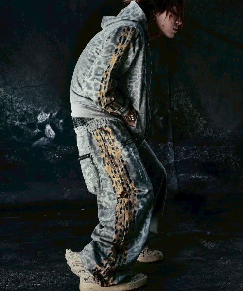 COZY WORLDWIDE パーカー 「Cozy world Wide」”25 LEOPARD” ROYAL ZIP