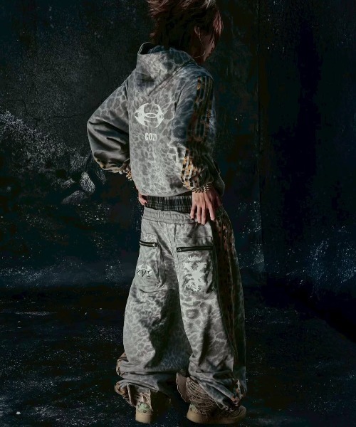 COZY WORLDWIDE パーカー 「Cozy world Wide」”25 LEOPARD” ROYAL ZIP