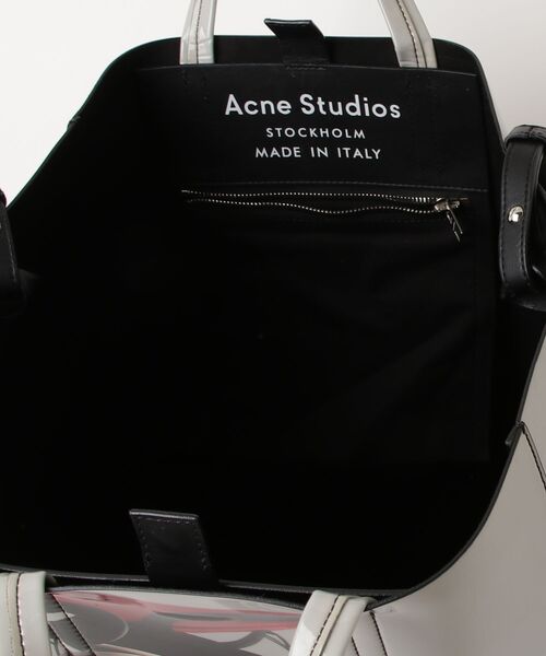 「Acne Studios」 Baker PVC tote 2WAYバッグ - グレー レディースの画像