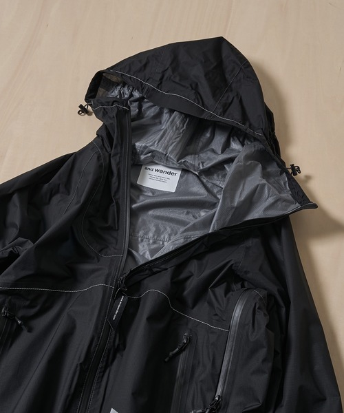 ナイロンジャケット 「and wander/アンドワンダー」3L UL rain jacket メンズの画像