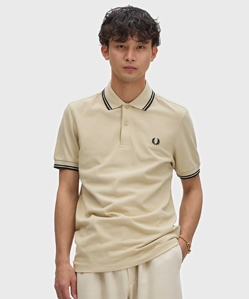 FRED PERRY メンズポロシャツ（色：ベージュ系）｜トップス