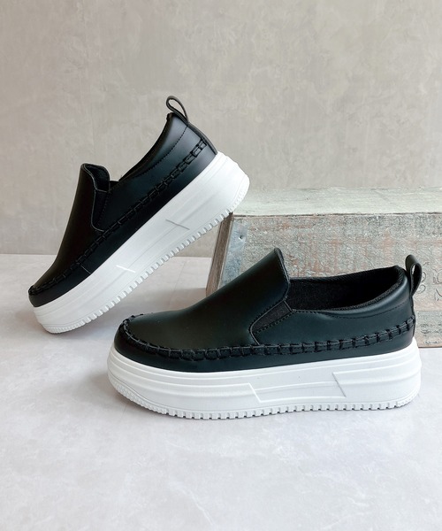 未使用 ヒルズアヴェニュー レザー スリッポン ウェッジソール スニーカー 未使用 ヒルズアヴェニュー レザー スリッポン ウェッジソール