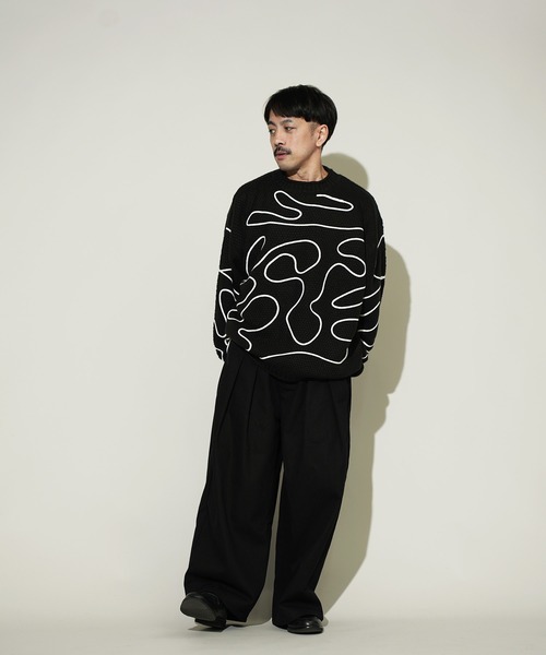 新品 マンシングウェア 刺繍デザインニット 黒 L マンシングウェア シンプルブラックニットカーディガン刺繍ロゴ