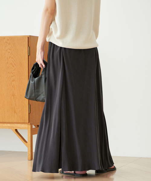 【新品未使用タグ付】Washable Fibril Flared スカート　34 追加》Washable Fibril ロングスカート（ロング・マキシ丈
