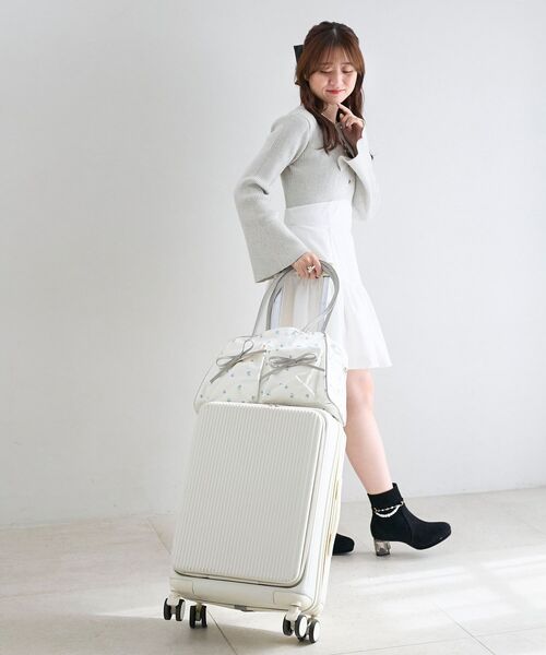 MAJESTIC LEGON（マジェスティックレゴン） ボストンバッグ フラワー