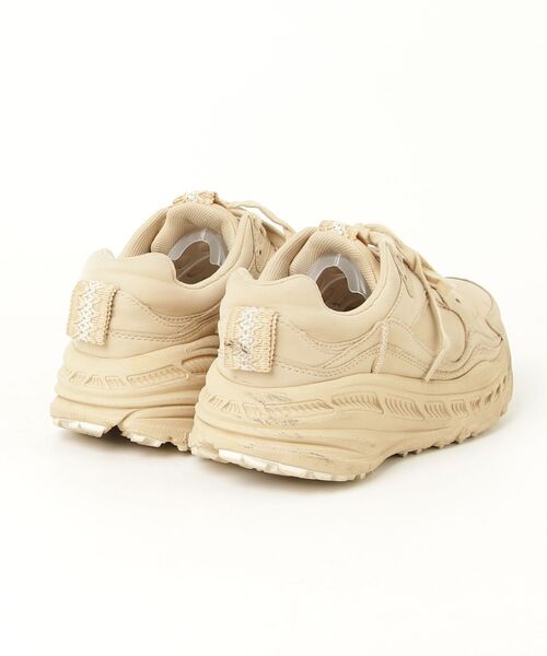 UGG ベージュ スニーカー 予備靴ひも付き UGG ベージュ スニーカー 予備靴ひも付き