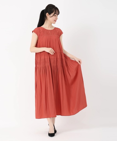 【新品タグ付き】STRAWBERRY-FIELDS シアーサテン ワンピース STRAWBERRY-FIELDS（ストロベリーフィールズ） ワンピース パウダー