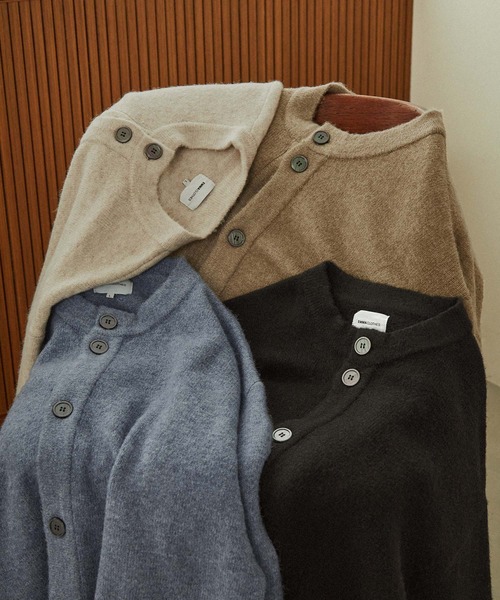 EMMA CLOTHES（エマクローズ） カーディガン ウール混ブークレヤーン 