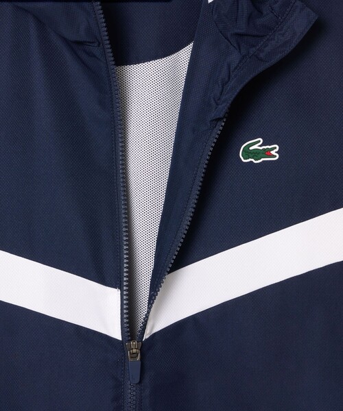 LACOSTE ネイビー ナイロンジャケット ☆ナイロンジャケット☆ LACOSTE☆IZOD☆刺繍☆ワンポイント