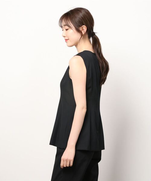 【新品】UNITED ARROWS UGCMD パフスリーブ ノーカラーブラウス UNITED ARROWS（ユナイテッドアローズ）の「UGCMD パフスリーブ