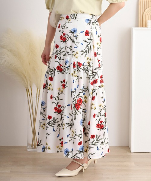 新品WONDERFUL WORLD 花柄ロングスカート 新品WONDERFUL WORLD 花柄ロングスカート - メルカリ