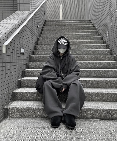 YACA（ヤーカ） パーカー Big Silhouette Logo Zip Parka/ビッグ