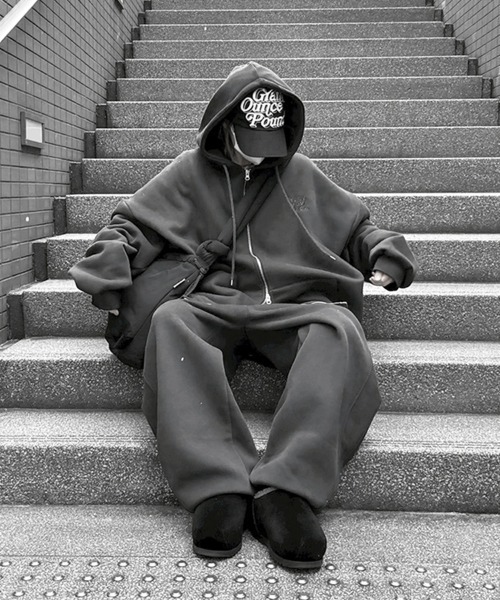 AIE ブラック フード付きパーカー Lサイズ YACA（ヤーカ） パーカー Big Silhouette Logo Zip Parka/ビッグ