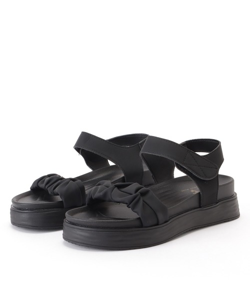 【Clarks】コンフォートサンダル ブラック ベルト調節付き ビーチ 雨天 Clarks Torford Cross トーフォードクロス（795J） | 靴の