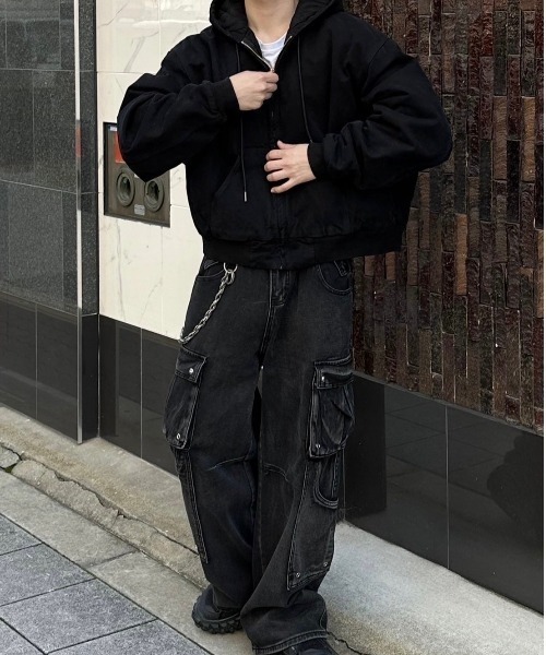ジャケット・アウター Chikashitsu +hooded cropped fur blouson Chikashitsu+ ブルゾン アウター 「Chikashitsu +」cropped