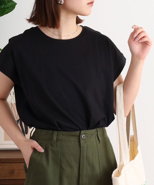 フレンチスリーブのカットソー　未使用品　Ｍサイズです。 小さいサイズ]フレンチスリーブシアーカットソー(夏の1枚着に