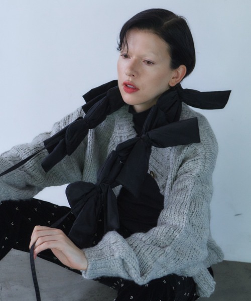 perna ペルナ　ケープマフラー PERNA（ペルナ）の「ケープマフラー（マフラー）」 - WEAR